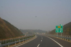 衡炎高速公路,連接湘贛兩省的重要交通樞紐
