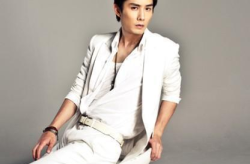 李承鉉個(gè)人資料簡(jiǎn)介及,多才多藝的演員與歌手，魅力四射的星途人生